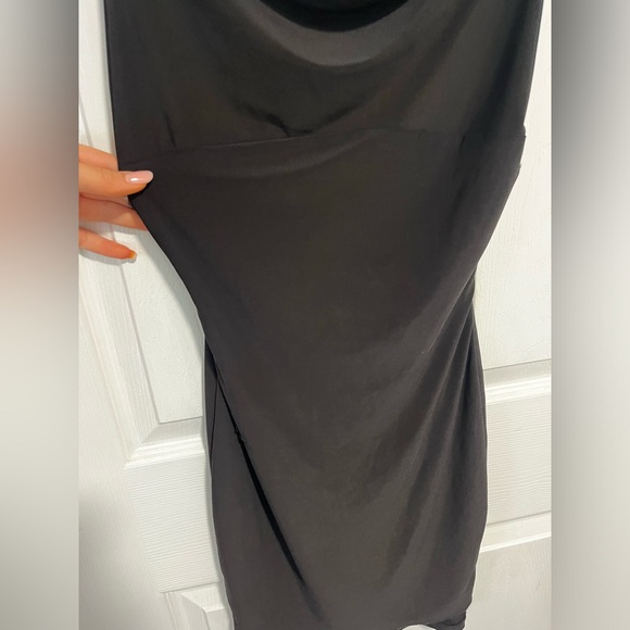 Day and Night Mini classic Black dress, low back, droopy front. - Picture 4 of 6